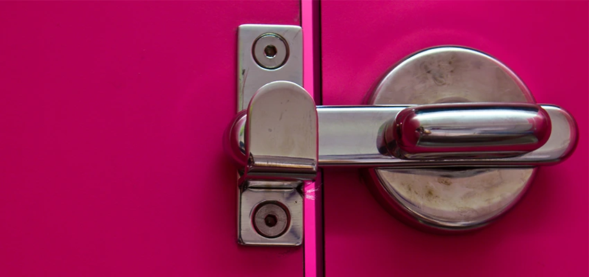 Childproof Gate Lock in Moraga, California