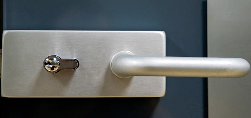 Change Patio Door Locks in Moraga, California